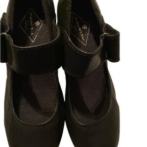 St. John's Bay Black Women's Flats size 8 1/2
